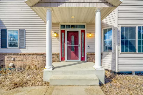 Exterior - 2725 Tranquility Dr, Saint Cloud, MN 56301 photo 4 of 7