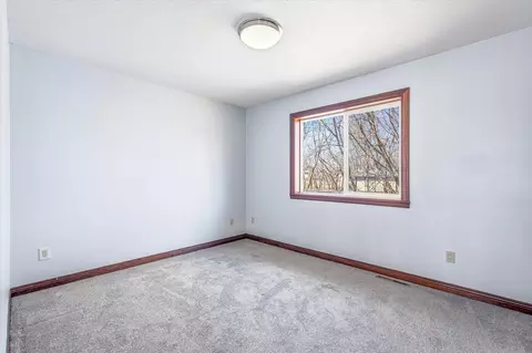 Bedroom - 2725 Tranquility Dr, Saint Cloud, MN 56301 photo 6 of 8