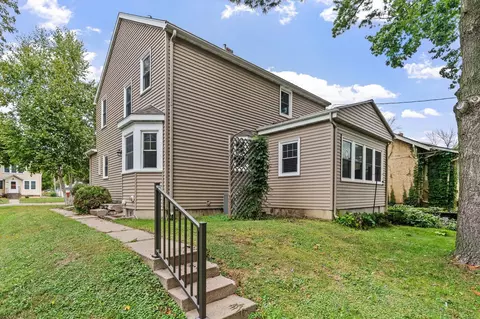 Exterior - 611 2nd St NE, Faribault, MN 55021 photo 4 of 8