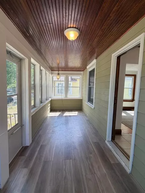 2955 Queen Ave N, Minneapolis, MN 55411