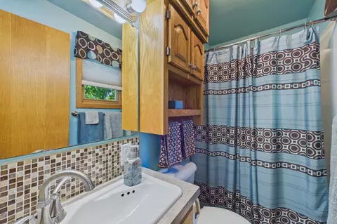 Bath - 411 7th St E, Hector, MN 55342 photo 2 of 2