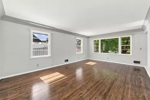 4950 Penn Ave N, Minneapolis, MN 55430