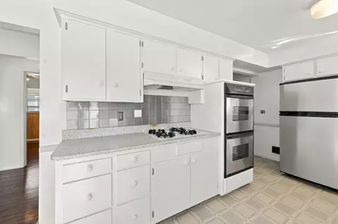 4950 Penn Ave N, Minneapolis, MN 55430