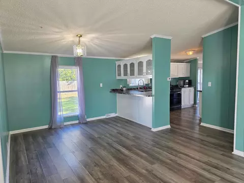 Living - 320 6th Ave NE, Plainview, MN 55964 photo 1 of 9