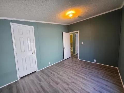 Bedroom - 320 6th Ave NE, Plainview, MN 55964 photo 7 of 7