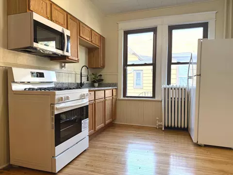Kitchen - 848 Beech St, Saint Paul, MN 55106 photo 1 of 4