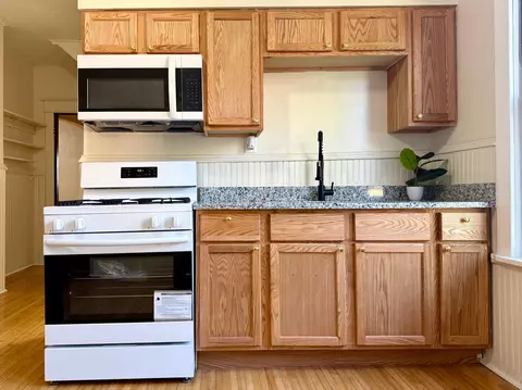 Kitchen - 848 Beech St, Saint Paul, MN 55106 photo 4 of 4