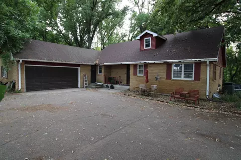 543 5th Ave NE, Melrose, MN 56352
