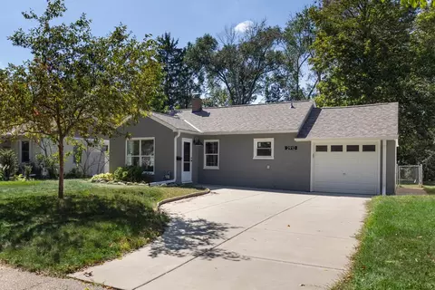 2910 Pennsylvania Ave S, Saint Louis Park, MN 55426