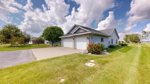 Exterior - 2858 9th Ave SE, Willmar, MN 56201 photo 2 of 16