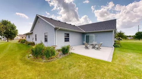 Exterior - 2858 9th Ave SE, Willmar, MN 56201 photo 10 of 16