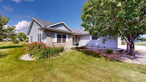 Exterior - 2858 9th Ave SE, Willmar, MN 56201 photo 7 of 16