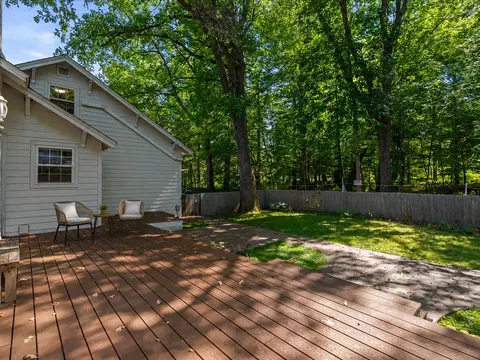 Exterior - 209 Park Ave W, Hackensack, MN 56452 photo 4 of 14