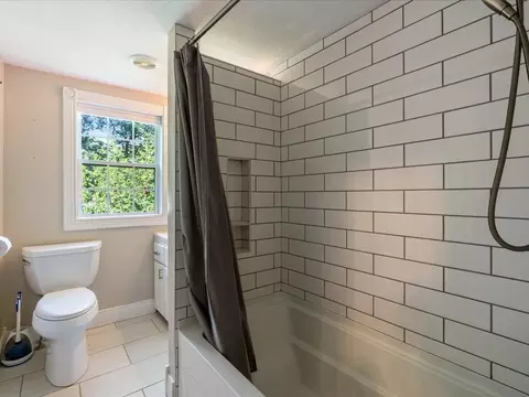 Bath - 209 Park Ave W, Hackensack, MN 56452 photo 2 of 8