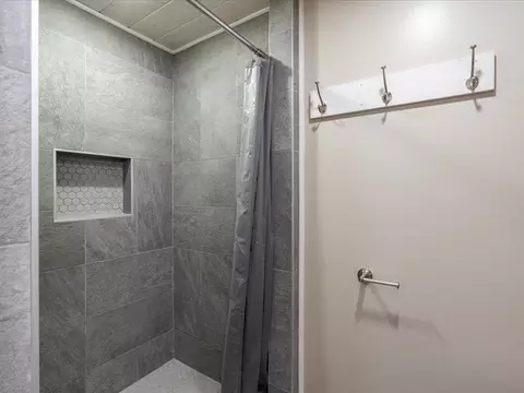 Bath - 209 Park Ave W, Hackensack, MN 56452 photo 5 of 8