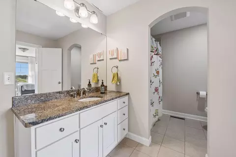 Bath - 25735 Highview Ave, Farmington, MN 55024 photo 4 of 6