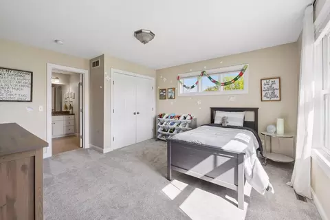 Bedroom - 25735 Highview Ave, Farmington, MN 55024 photo 5 of 8