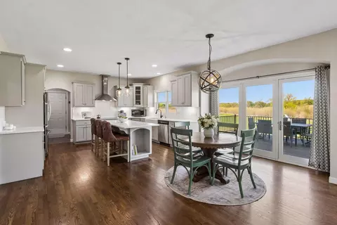 Kitchen - 25735 Highview Ave, Farmington, MN 55024 photo 1 of 5