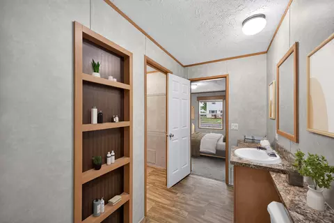Entry Way - 400 E Baldwin Ave, Kellogg, MN 55945 photo 1 of 1