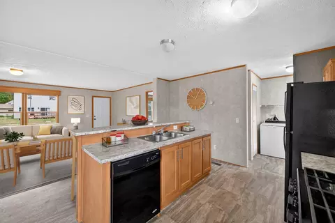 Kitchen - 400 E Baldwin Ave, Kellogg, MN 55945 photo 2 of 2