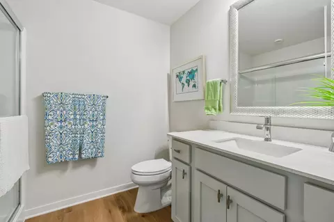 Bath - 8008 Walnut Ln, Corcoran, MN 55340 photo 4 of 4
