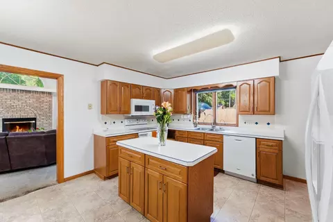 Kitchen - 243 E Dahlstrom Ave, Appleton, MN 56208 photo 2 of 5