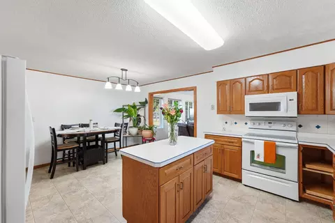 Kitchen - 243 E Dahlstrom Ave, Appleton, MN 56208 photo 4 of 5