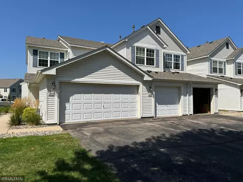 603 Providence Dr, Shakopee, MN 55379