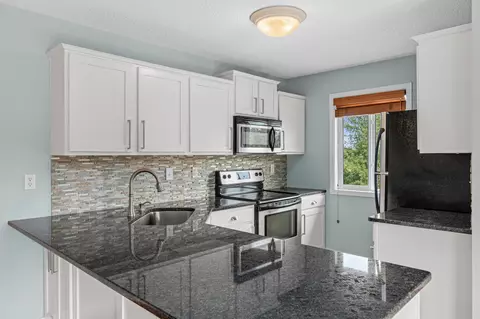 5686 Otter View Trl #44, White Bear Lake, MN 55110