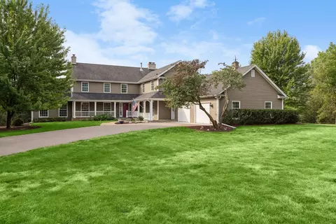 2350 Longview Cir, Orono, MN 55356
