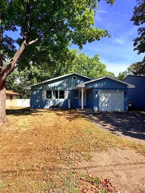 2309 N Upland Crst, Columbia Heights, MN 55421