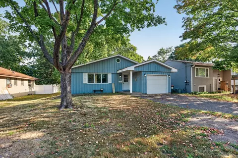 2309 N Upland Crst, Columbia Heights, MN 55421