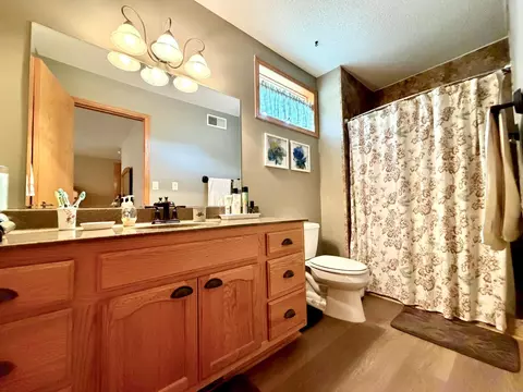 Bath - 2520 Sunny Meadow Ln, Red Wing, MN 55066 photo 1 of 5