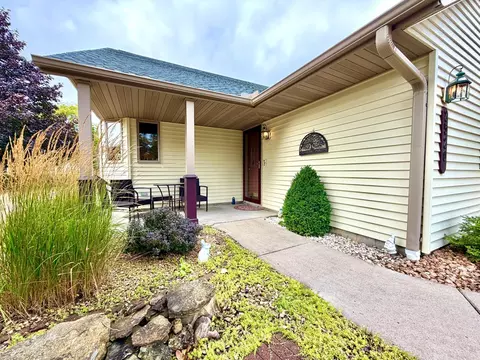 Exterior - 2520 Sunny Meadow Ln, Red Wing, MN 55066 photo 11 of 15