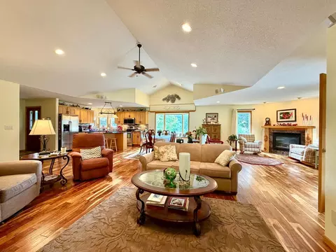 Living - 2520 Sunny Meadow Ln, Red Wing, MN 55066 photo 5 of 5