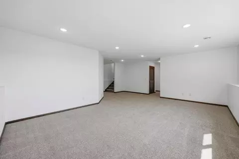 Living - 1121 Yellowstone Ave, Saint Cloud, MN 56303 photo 4 of 4