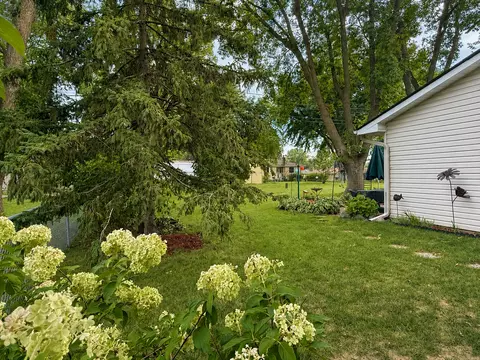 Exterior - 1798 E Bluestone Dr, Eagan, MN 55122 photo 10 of 10