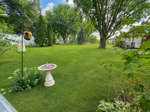 Exterior - 1798 E Bluestone Dr, Eagan, MN 55122 photo 5 of 10