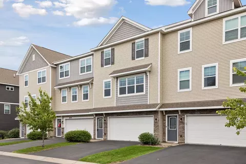8757 Granite Ln, Woodbury, MN 55129