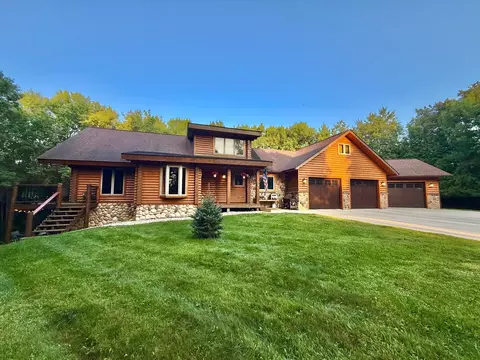 130 Eastwood Dr, Thief River Falls, MN 56701