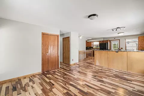 Living - 716 Conliffe Ave SW, Faribault, MN 55021 photo 2 of 3