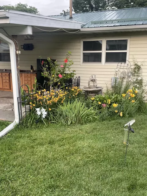 Exterior - 716 Conliffe Ave SW, Faribault, MN 55021 photo 8 of 13