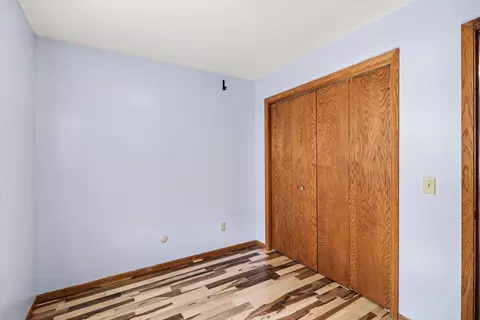 Bedroom - 716 Conliffe Ave SW, Faribault, MN 55021 photo 3 of 9