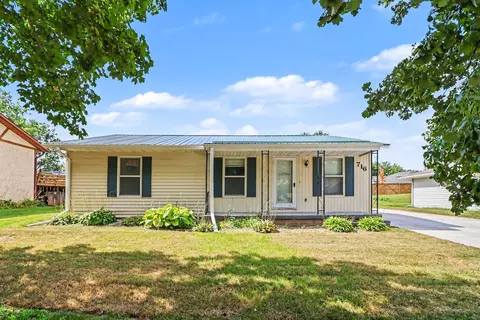 Exterior - 716 Conliffe Ave SW, Faribault, MN 55021 photo 2 of 13