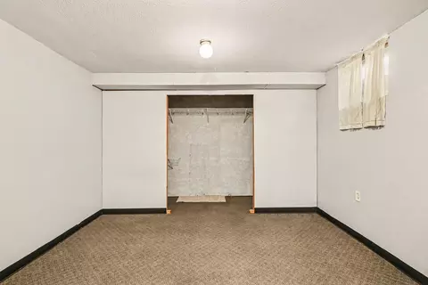 Bedroom - 716 Conliffe Ave SW, Faribault, MN 55021 photo 8 of 9