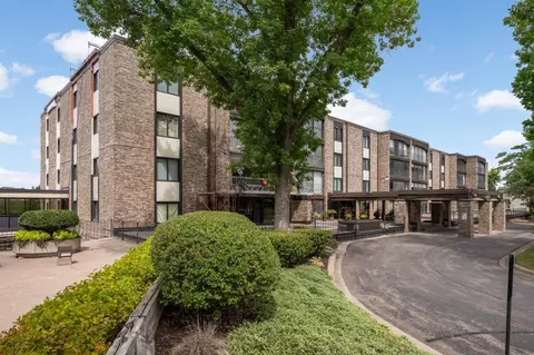 1077 Sibley Memorial Hwy #605, Mendota Heights, MN 55118