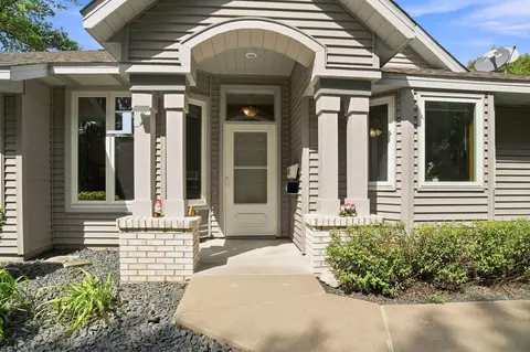 3102 Manitou Dr, White Bear Lake, MN 55110