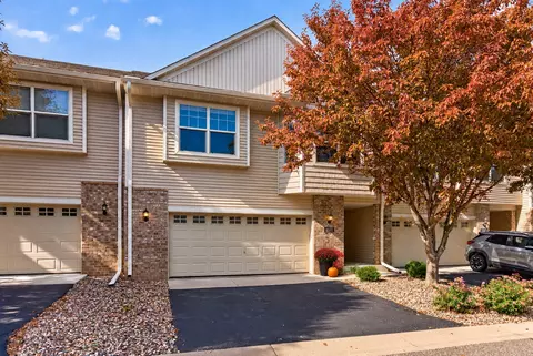 11631 Prospect Curv, Woodbury, MN 55129