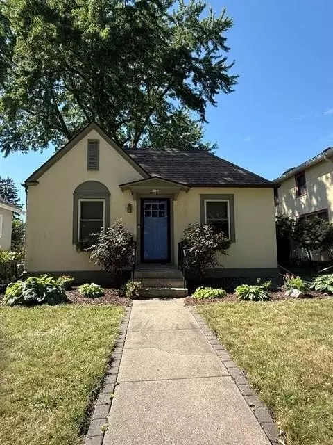 2834 Arthur St NE, Minneapolis, MN 55418