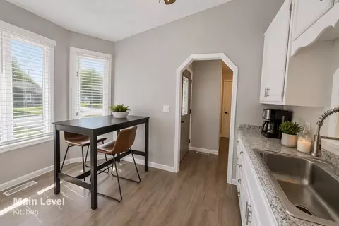 Kitchen - 8214 109th Pl N, Champlin, MN 55316 photo 2 of 4